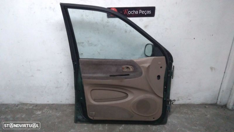 Porta Frente Esq Kia Carnival I (Up) - 4