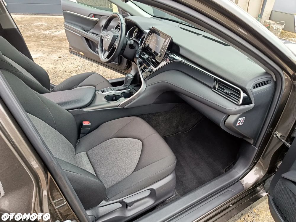 Toyota Camry 2.5 Hybrid Comfort CVT - 13