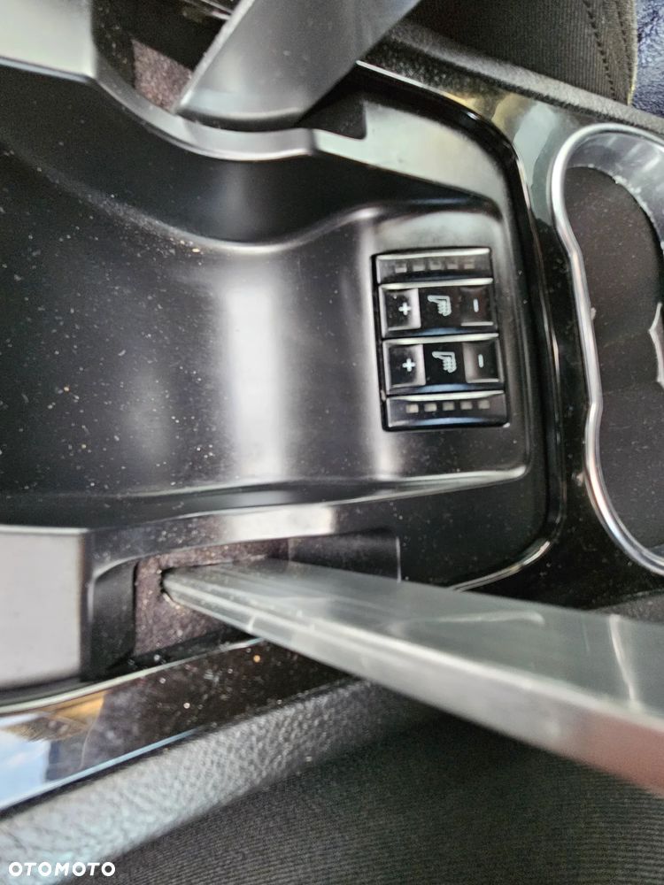 Ford S-Max 2.0 TDCi DPF Titanium - 13