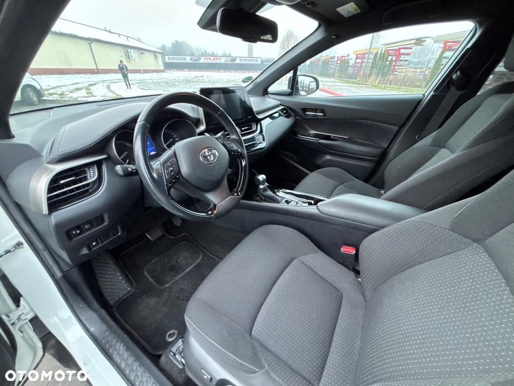 Toyota C-HR 1.8 Hybrid Executive - 24