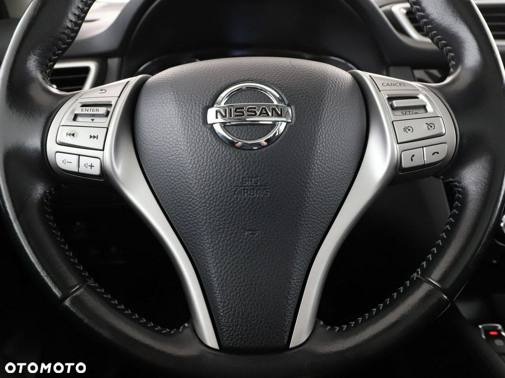 Nissan Qashqai 1.6 DCi Xtronic TEKNA - 21