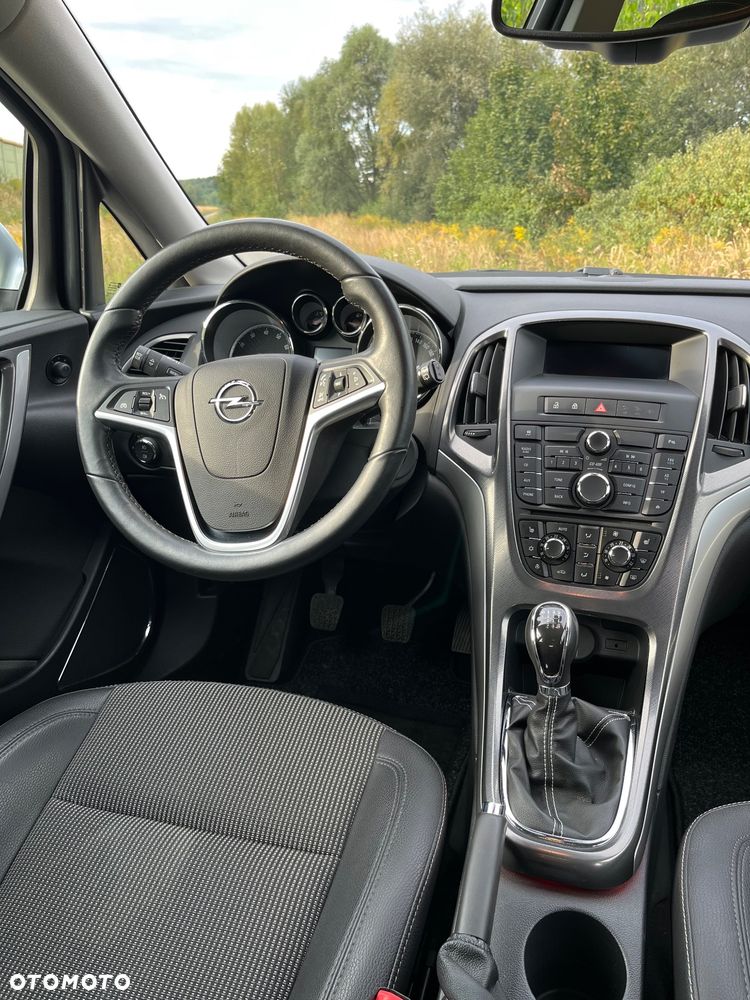 Opel Astra 1.4 T Cosmo - 16