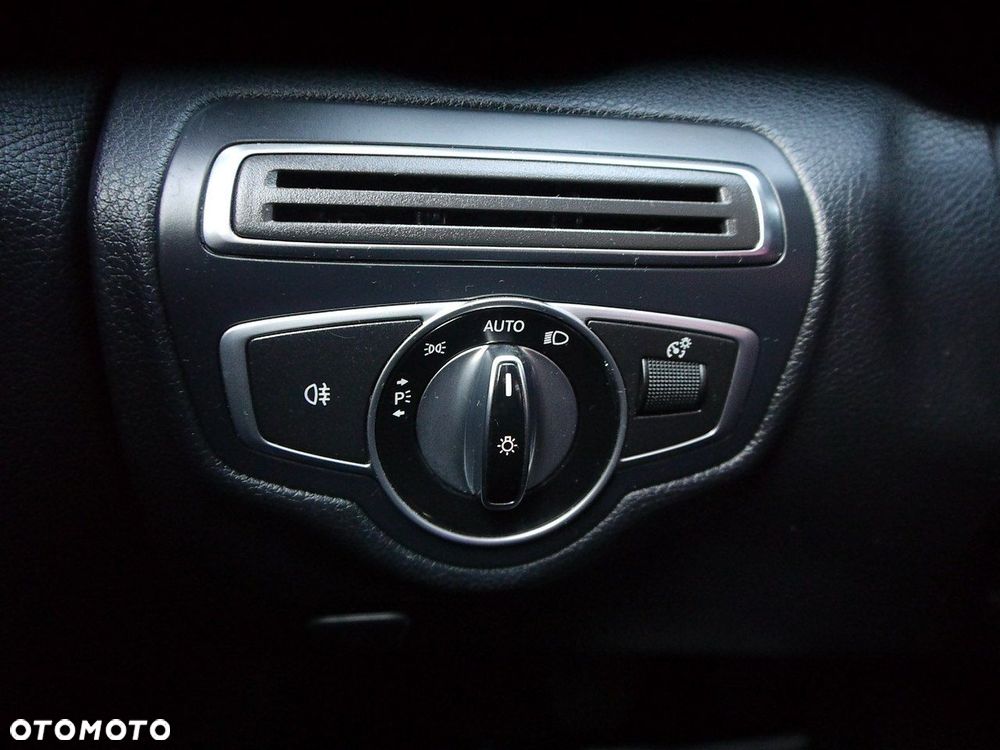 Mercedes-Benz Klasa C - 38