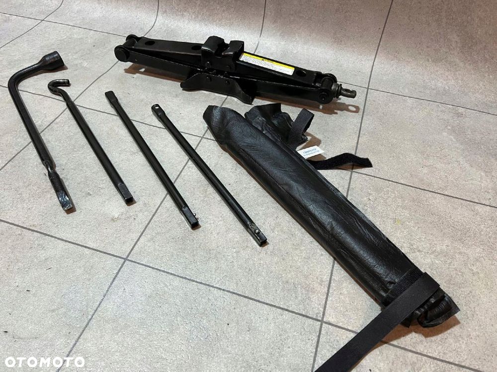 JEEP GRAND CHEROKEE WK ZESTAW NAPRAWCZY KOŁA KPL - 7