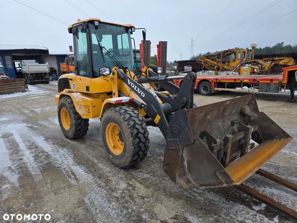 Volvo L30G Krokodyl Widly z Niemiec Cat Liebherr Atlas - 2