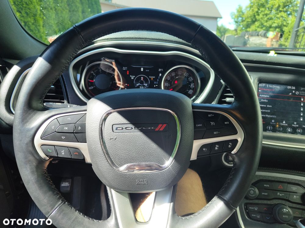Dodge Challenger 3.6 SXT Plus - 11