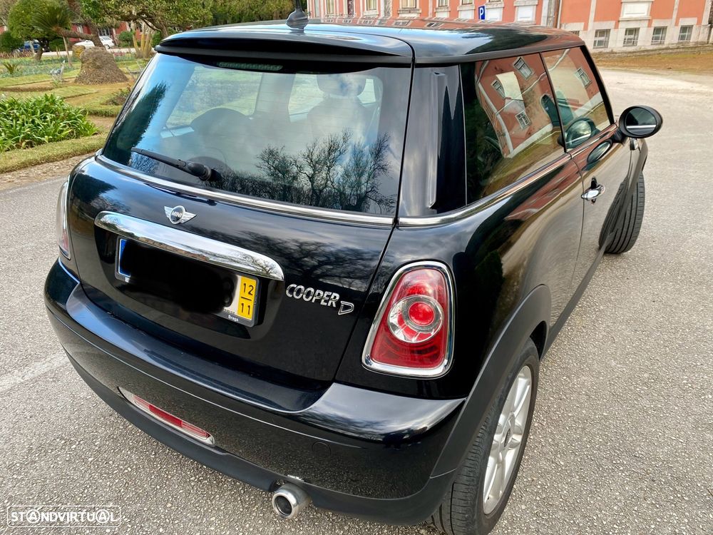 MINI 3 Portas Cooper D - 3