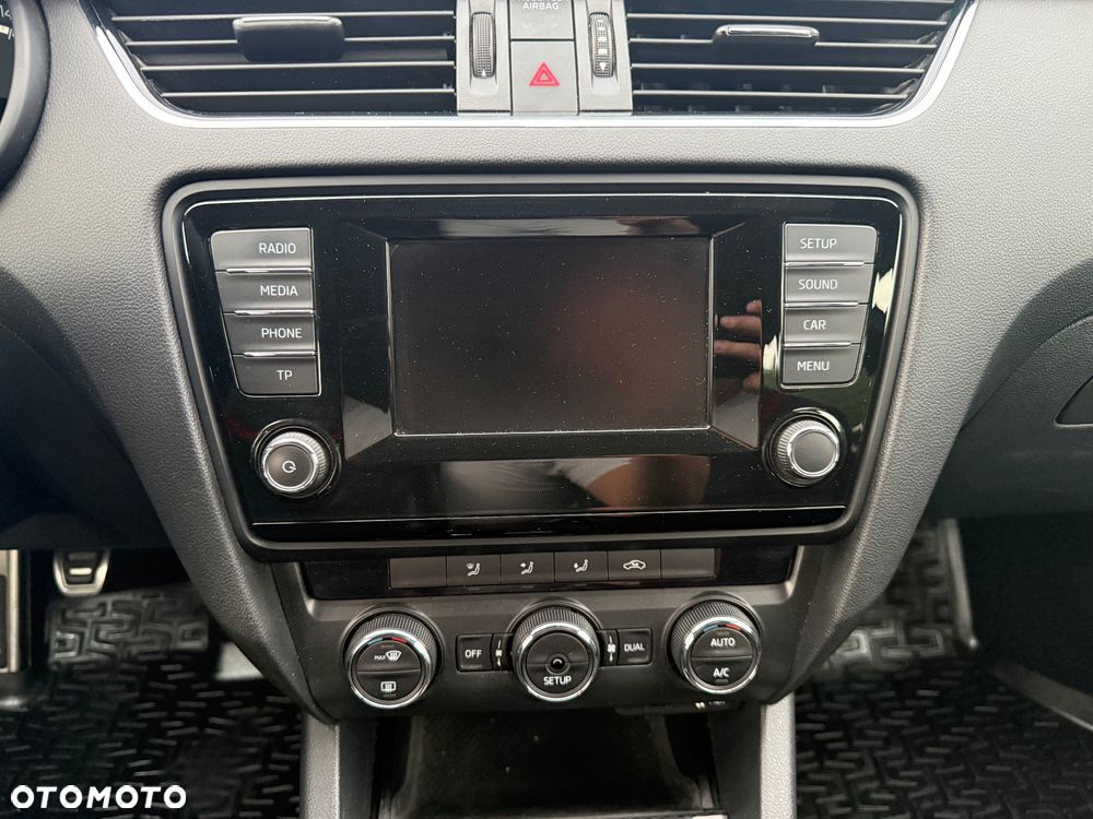 Skoda Octavia 2.0 TDI RS - 29
