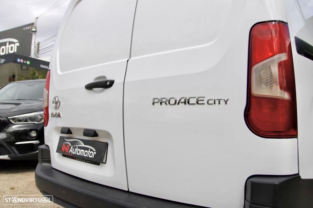 Toyota proace city 1.5d l1 comfort iva dedutÍvel - 11