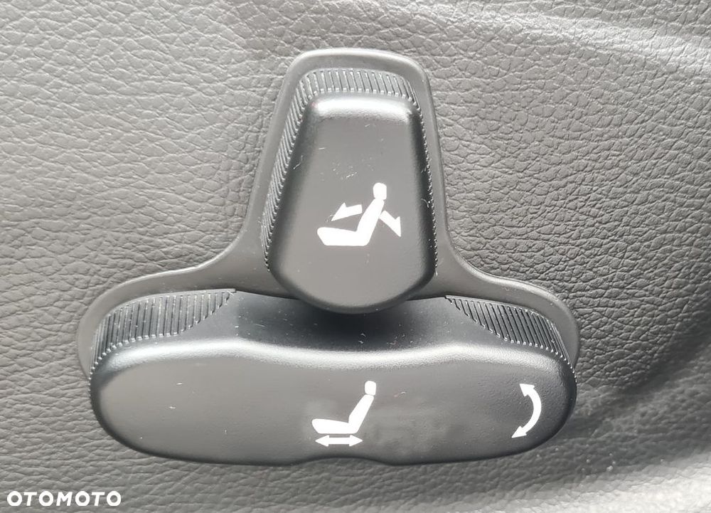 SsangYong/KGM Korando 2.0 E-XDi DPF 4WD Automatik Quartz - 12