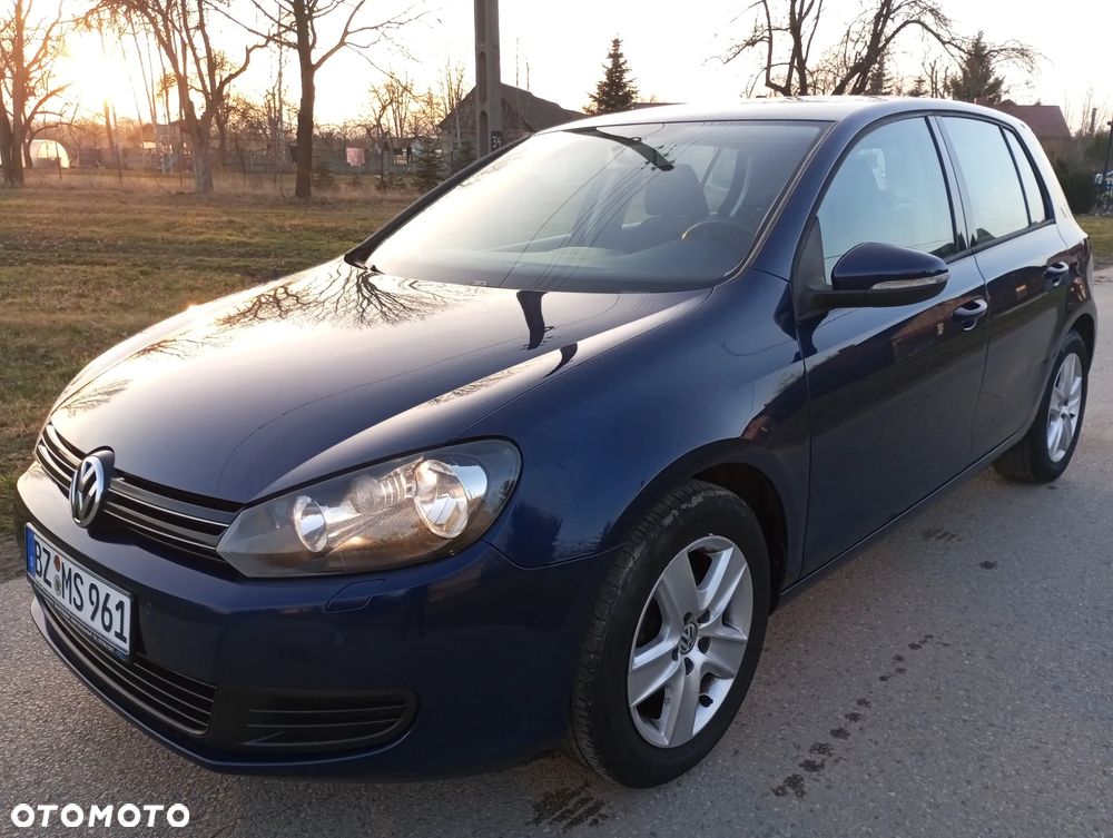 Volkswagen Golf - 10