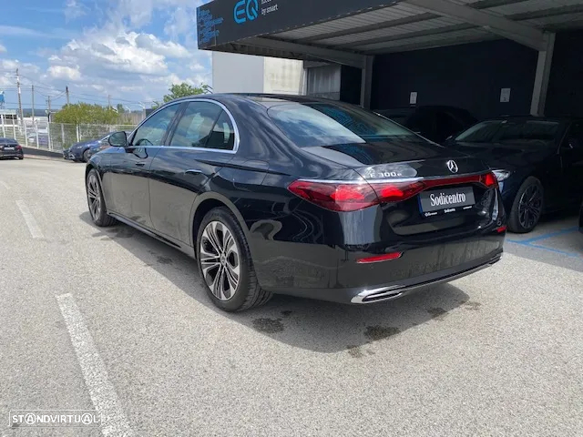 Mercedes-Benz E 300 Standard - 4