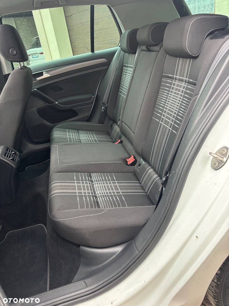 Volkswagen Golf 1.4 TSI ACT BlueMotion Technology DSG Highline - 11