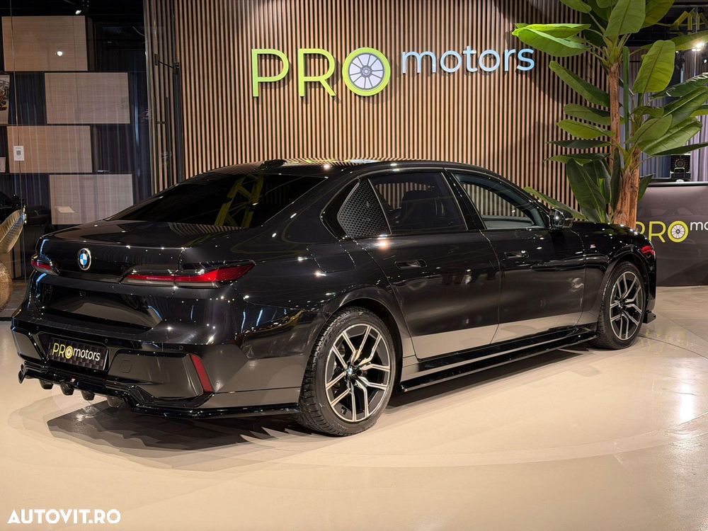 BMW Seria 7 740d xDrive MHEV - 14