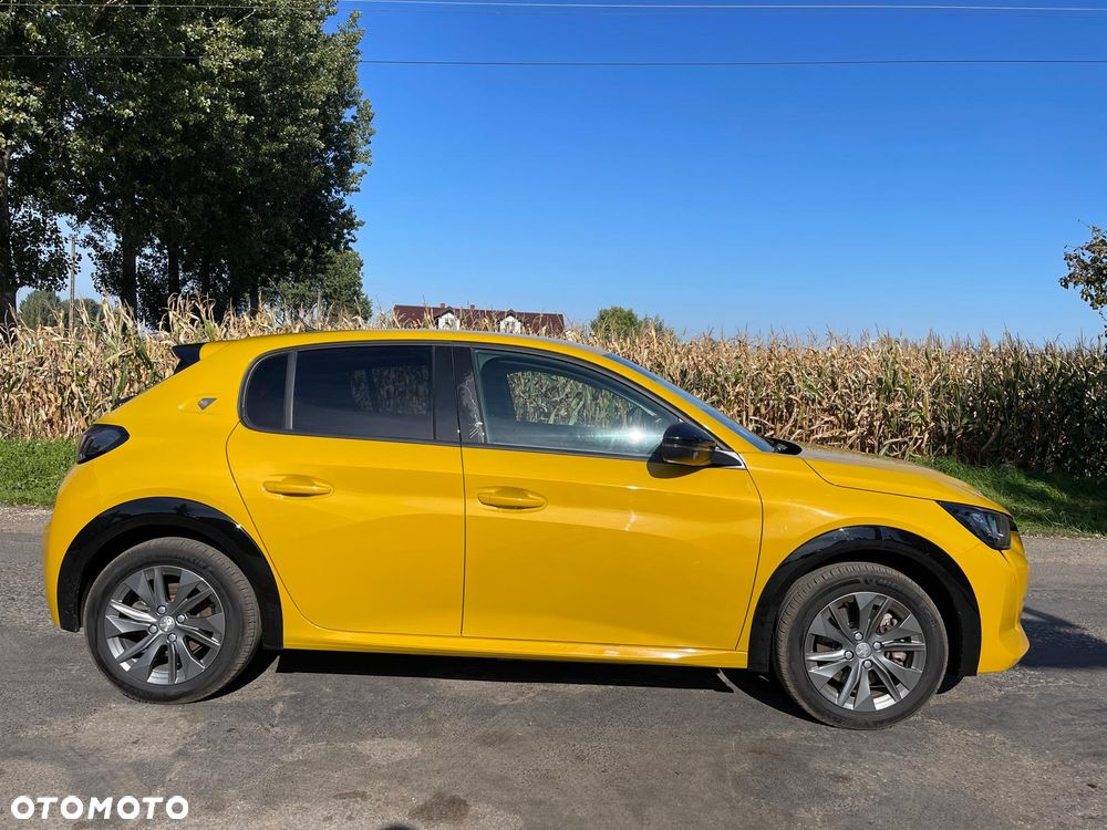 Peugeot 208 Elektromotor 136 Allure - 4