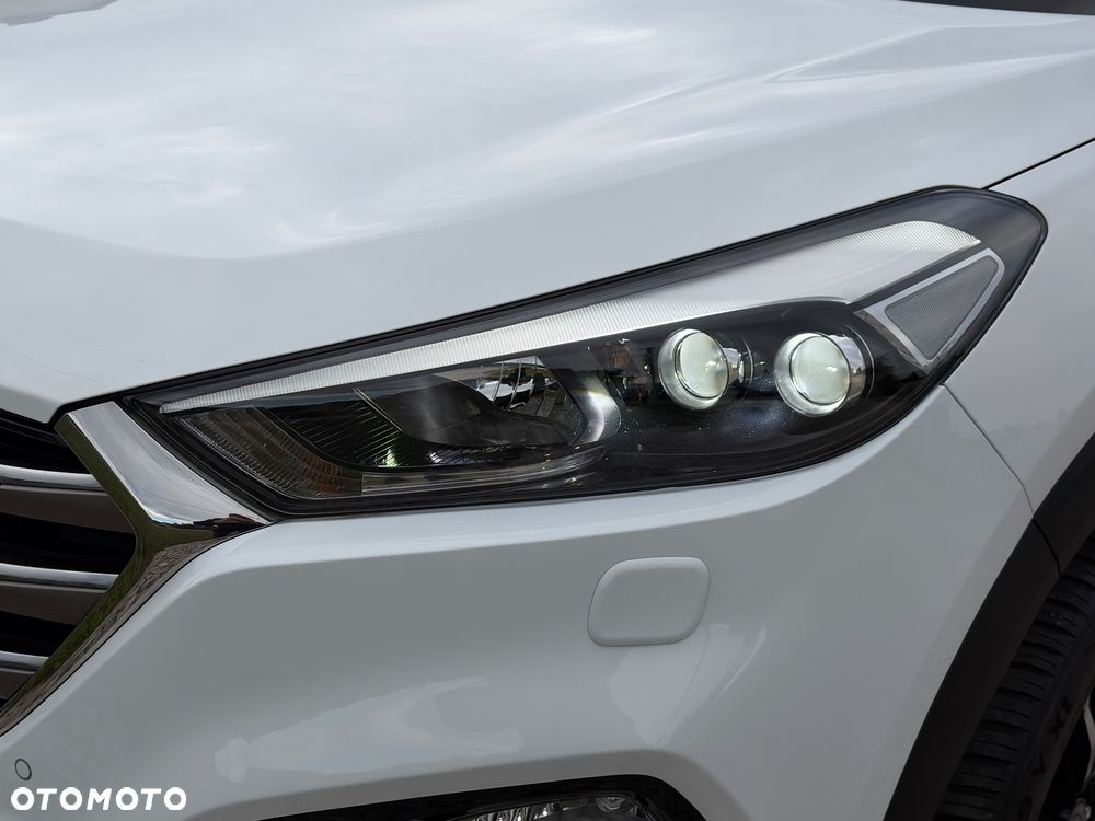 Hyundai Tucson 2.0 CRDI 4WD Automatik Premium - 14