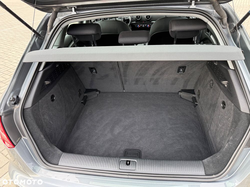 Audi A3 Sportback 30 TFSI - 19