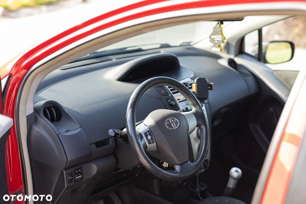 Toyota Yaris 1.0 Luna A/C - 5