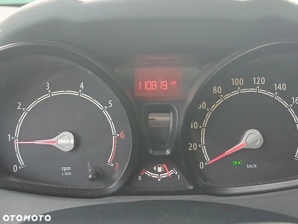 Ford Fiesta 1.25 SYNC Edition - 8