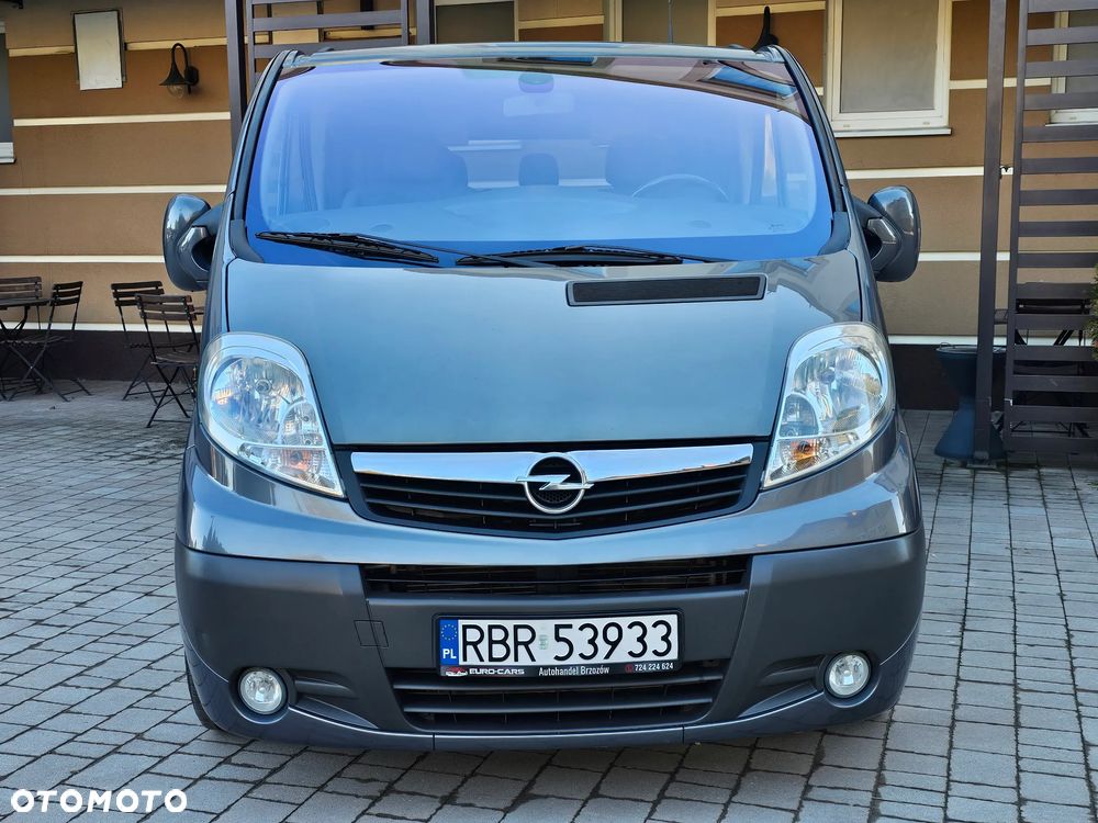 Opel Vivaro - 10
