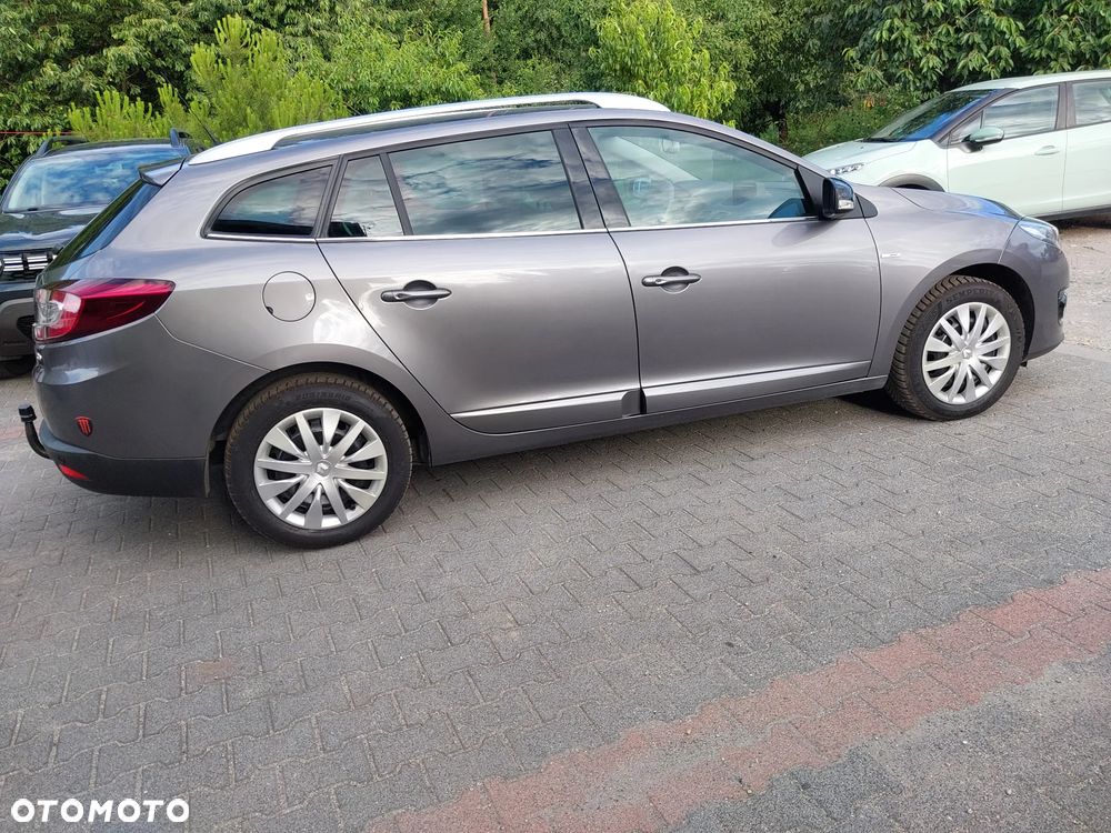 Renault Megane ENERGY TCe 130 Start & Stop Bose Edition - 8