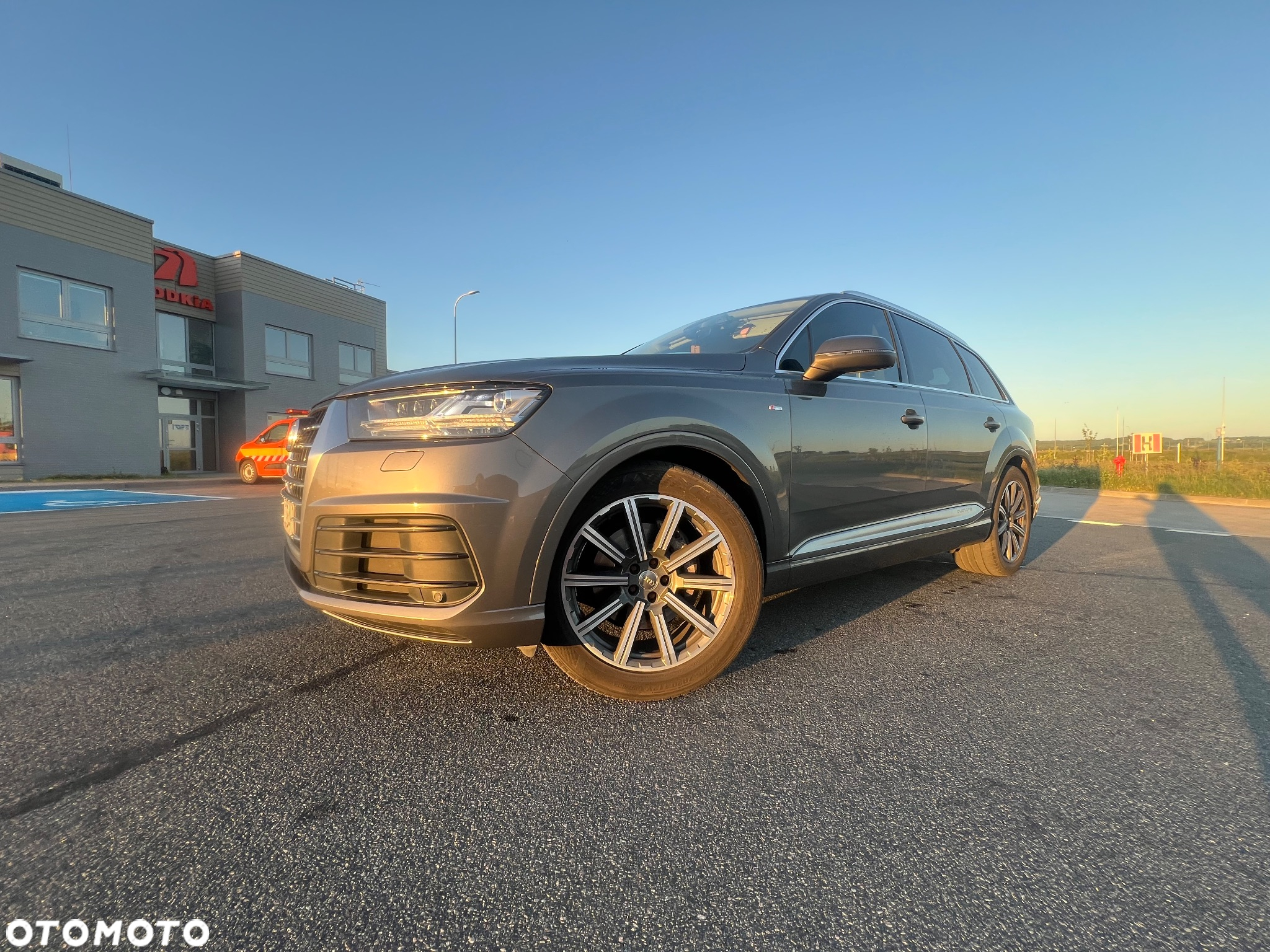 Audi Q7 3.0 TDI ultra Quattro Tiptronic - 5