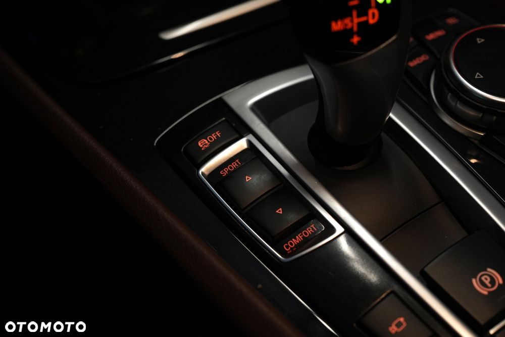 BMW 5GT 520d - 17