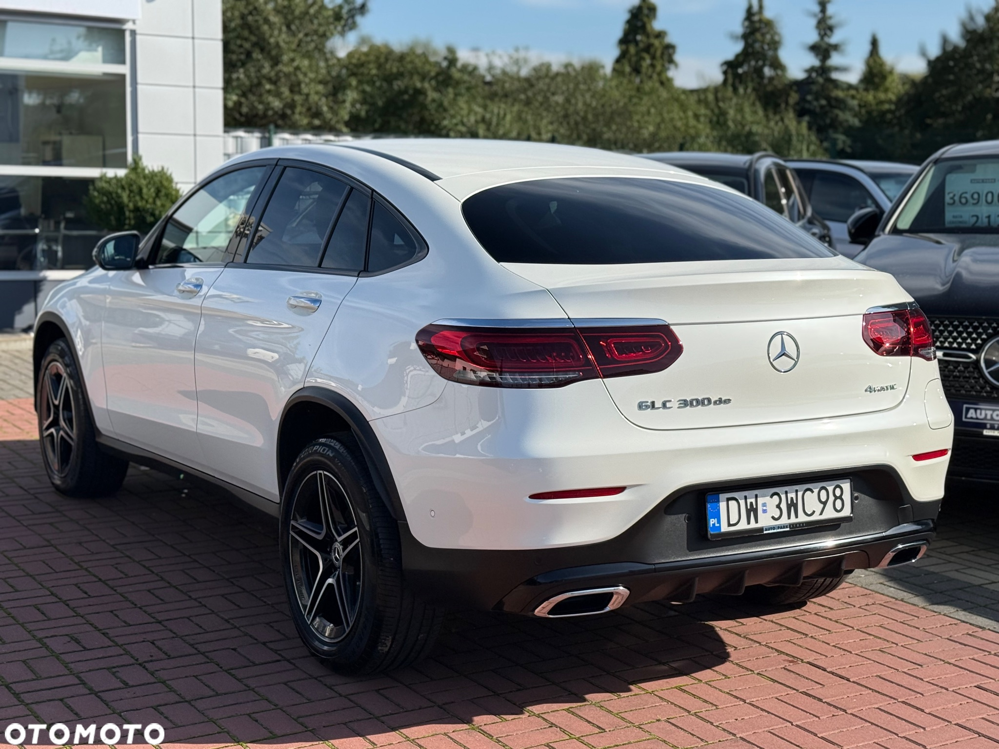 Mercedes-Benz GLC Coupe 300 de 4-Matic Business Edition - 4