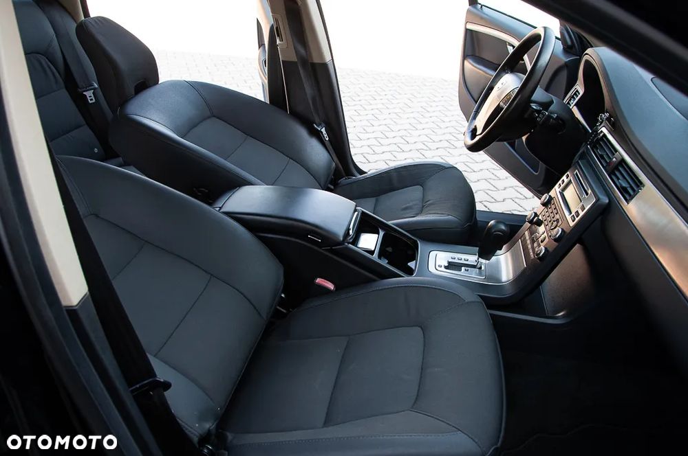 Volvo V70 2.4D Summum - 26