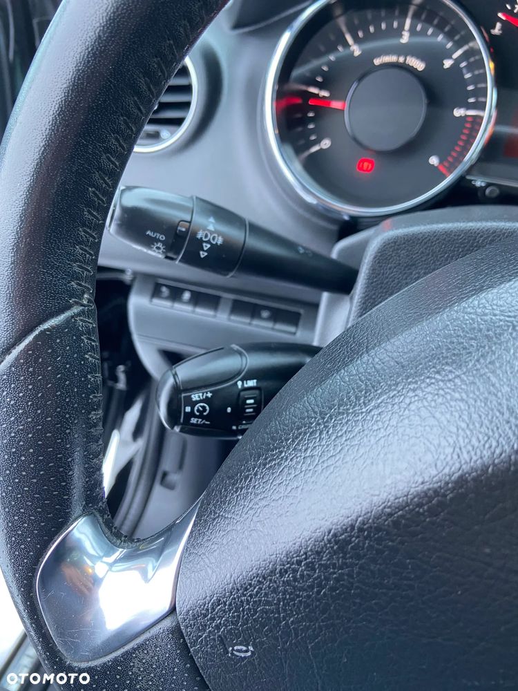 Peugeot 3008 1.6 HDi Style - 22