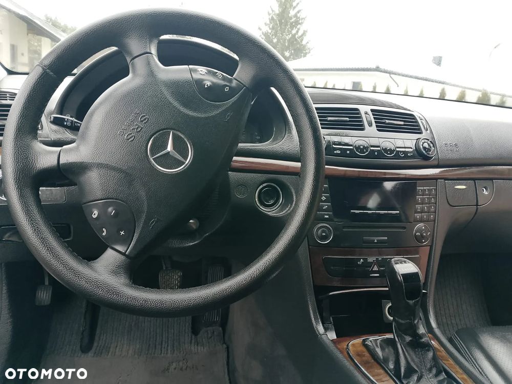 Mercedes-Benz Klasa E 200 CDI Elegance - 9