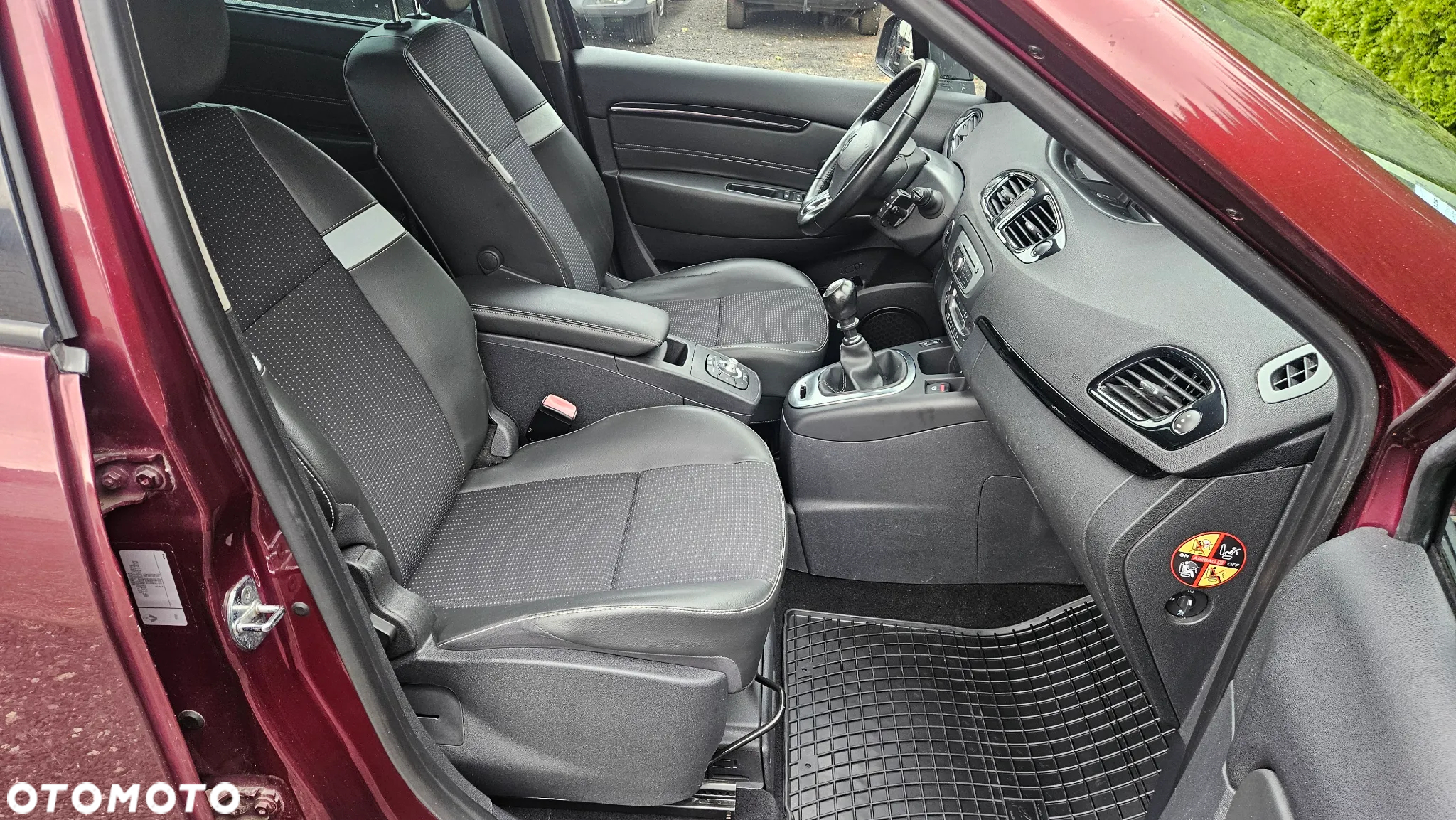 Renault Scenic 1.6 dCi Energy Dynamique - 10