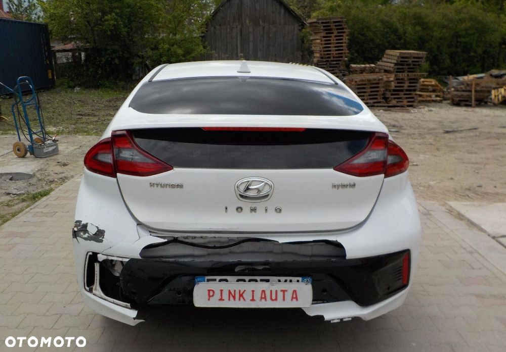 Hyundai IONIQ - 11