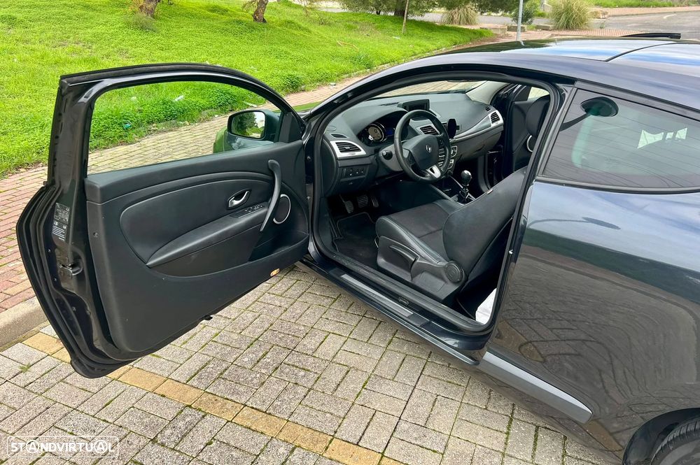 Renault Mégane Coupe 1.5 dCi Dynamique - 8