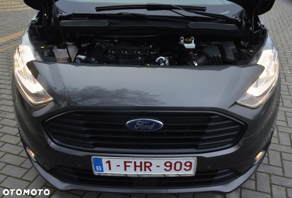 Ford Tourneo Connect - 12