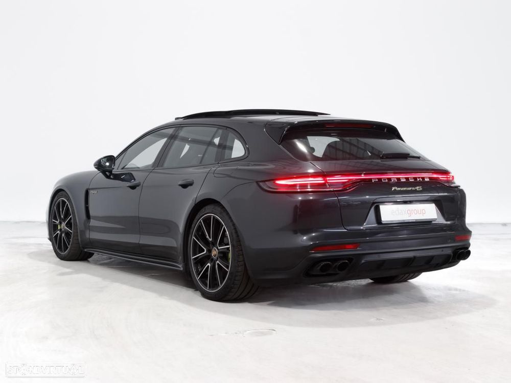 Porsche Panamera Sport Turismo 4S E-Hybrid - 4