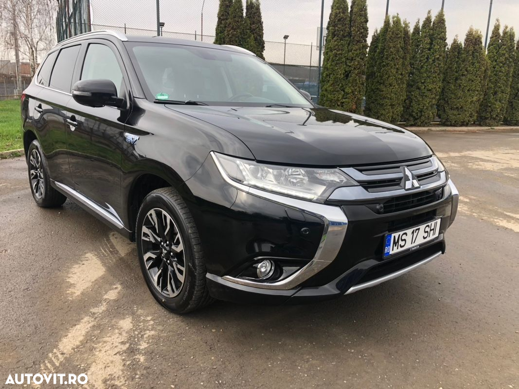 Mitsubishi Outlander 2.0 4WD Plug-In Hybrid - 6