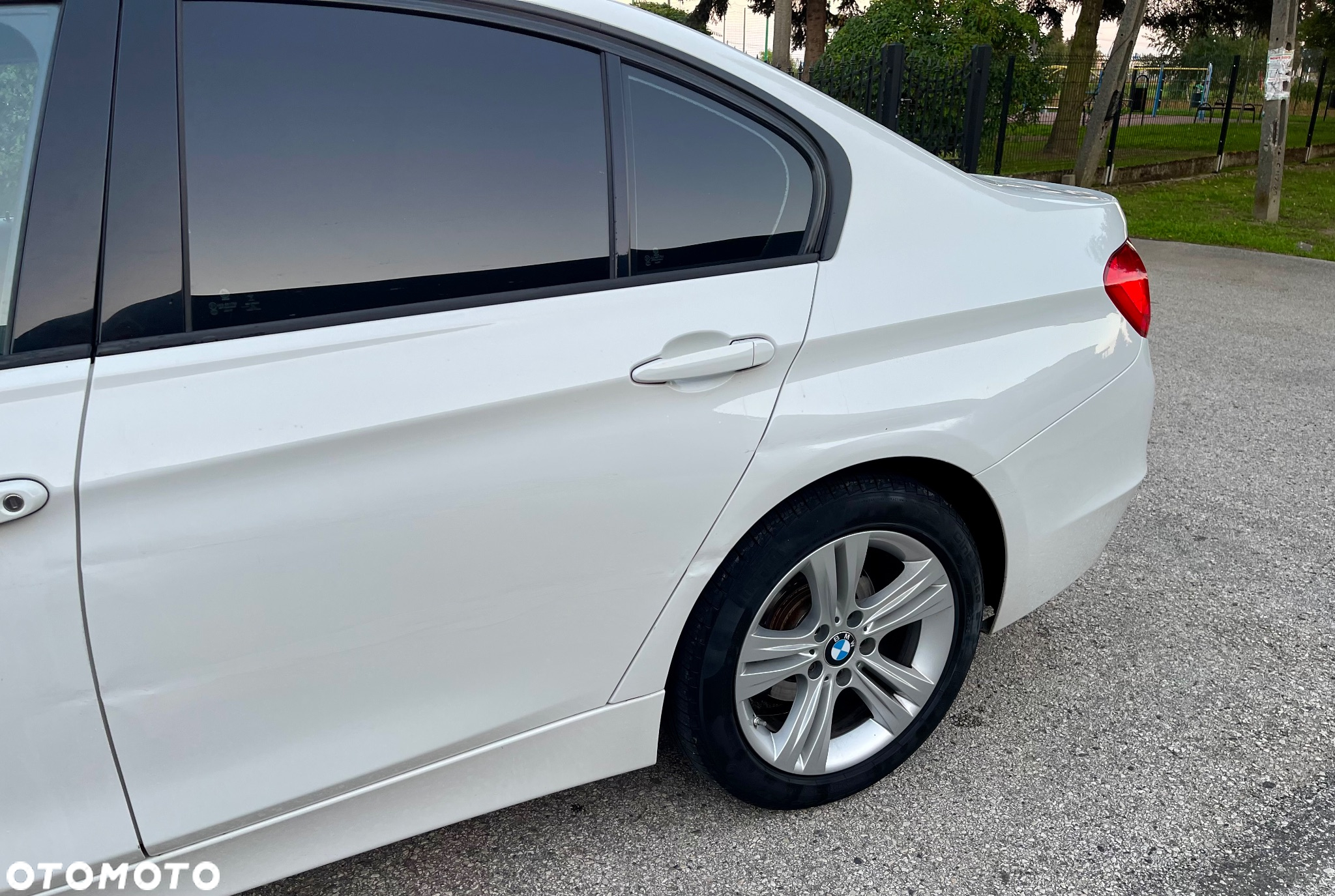 BMW Seria 3 - 16