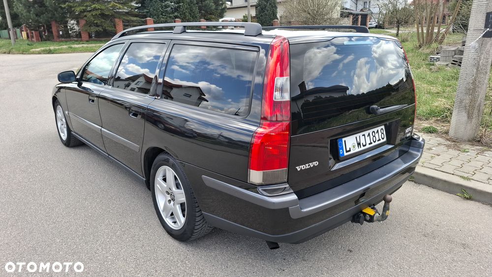 Volvo V70 2.4 - 12