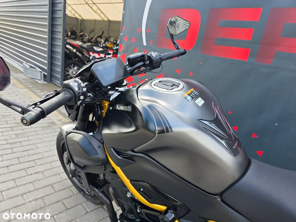 Kawasaki Z 900 - 10