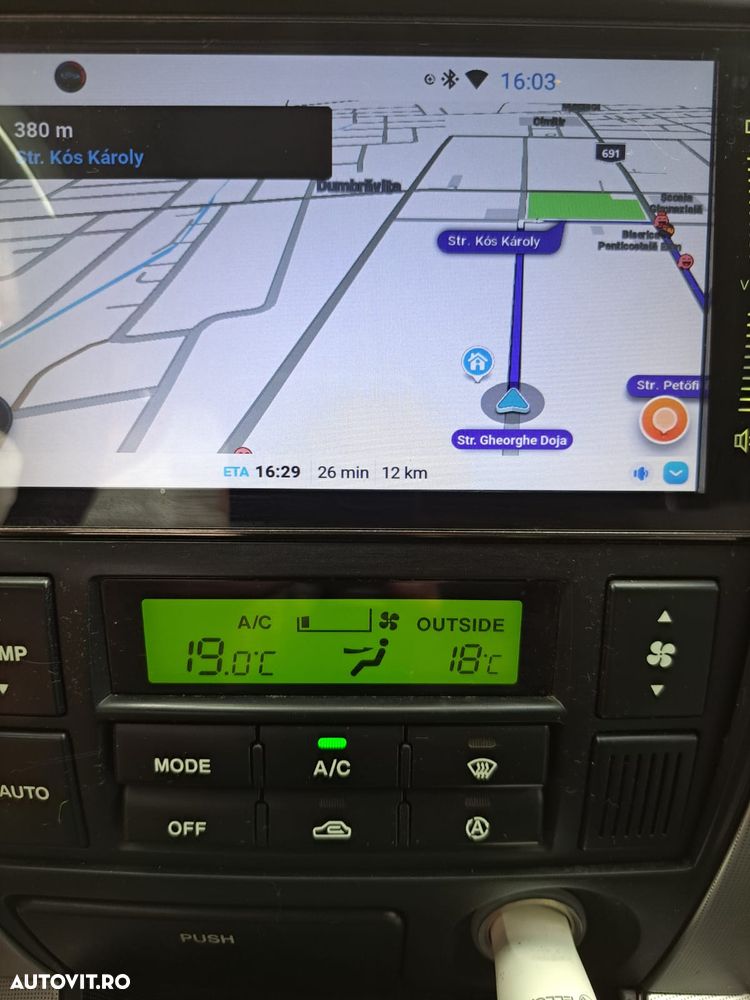 Hyundai Tucson 2.0 DOHC 4WD - 17