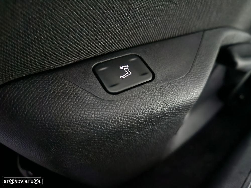 Opel Astra Sports Tourer 1.2 T GS Line - 12