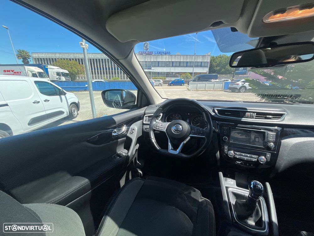 Nissan Qashqai 1.3 DIG-T N-Connecta J18 - 47