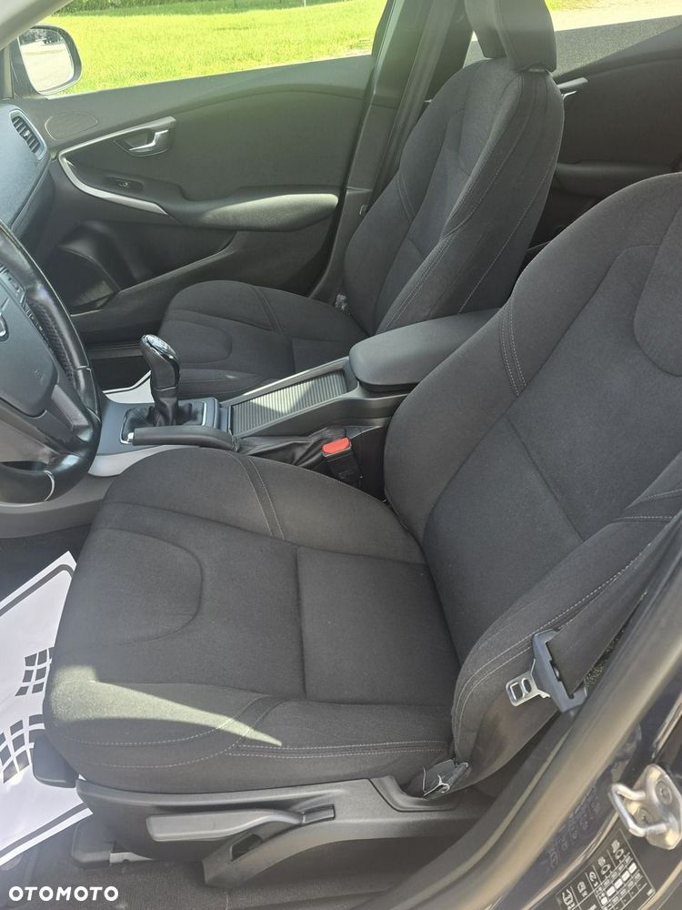 Volvo V40 - 15