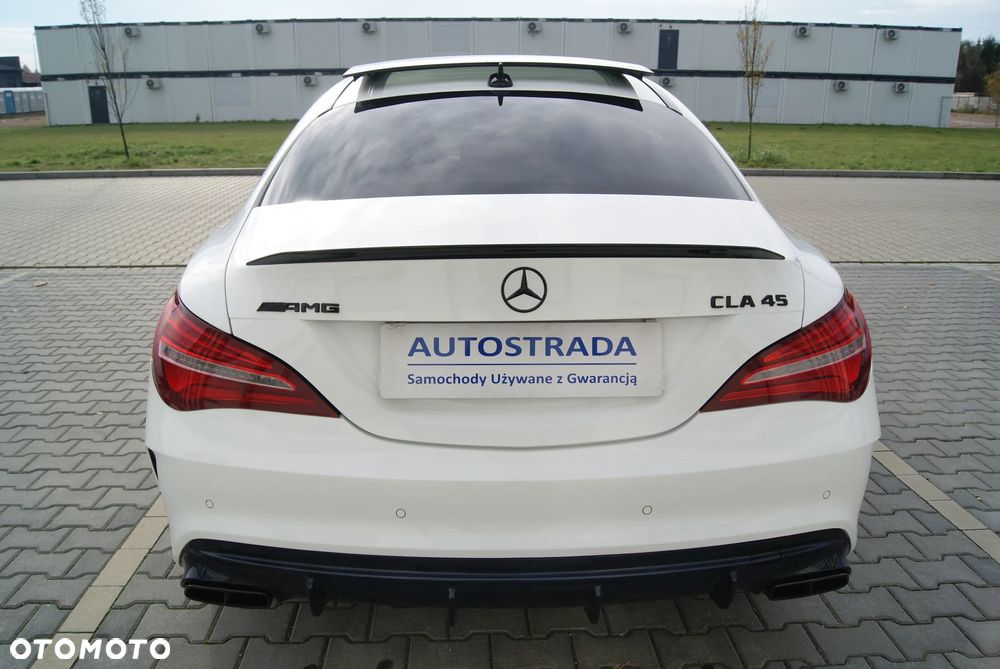 Mercedes-Benz CLA - 4