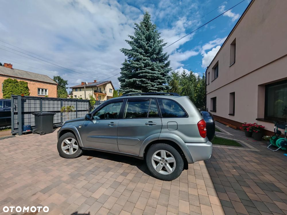 Toyota RAV4 2.0 VVT-i 4x4 - 7