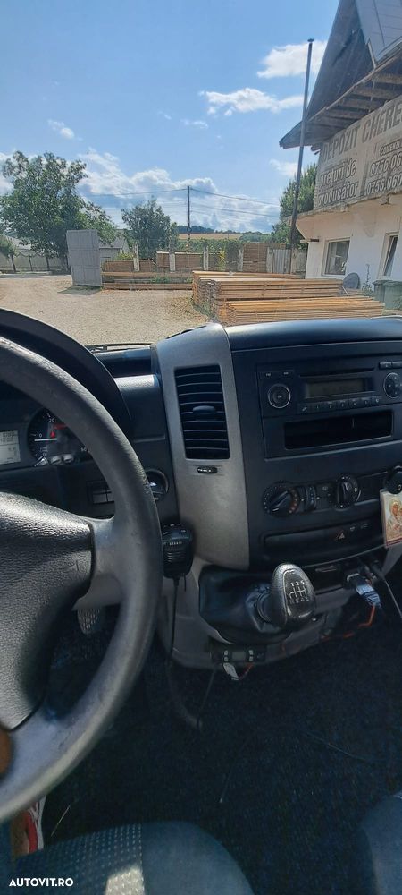 Mercedes-Benz Sprinter - 4