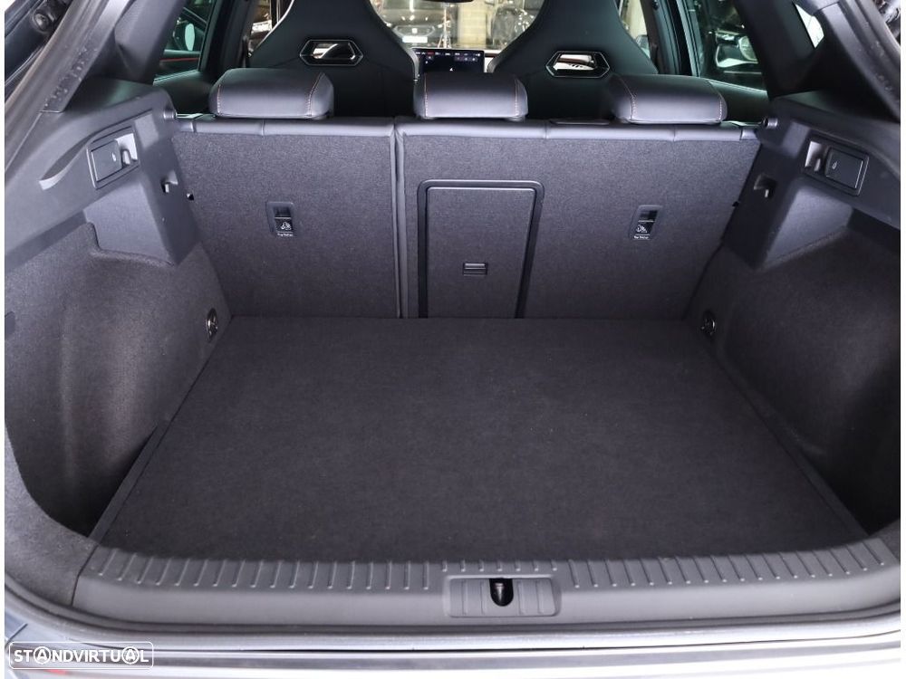 Cupra Formentor 1.4 e-Hybrid DSG VZ - 12