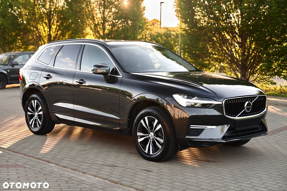 Volvo XC 60 B4 D AWD Momentum Pro - 16