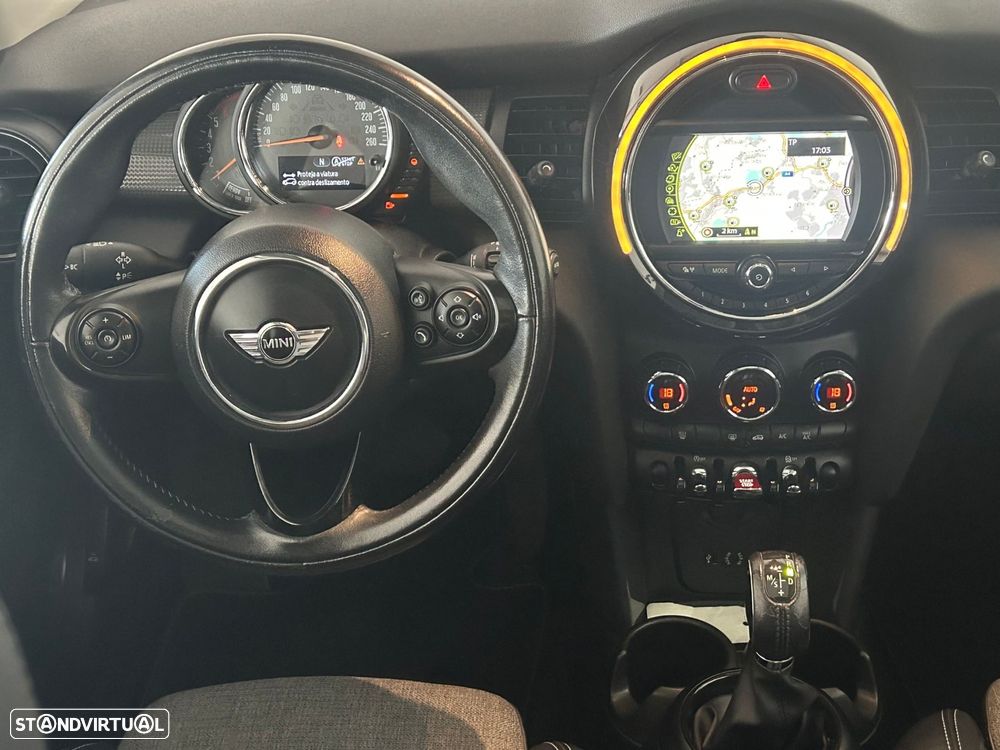 MINI 3 Portas Cooper D Aut. - 13